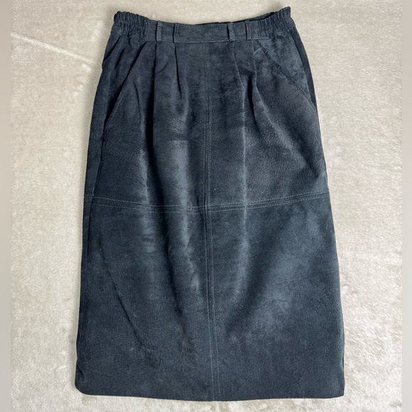 Vintage Black Leather Suede Pencil Skirt size 2/25 Chaus Straight Petite Women's - Picture 2 of 12
